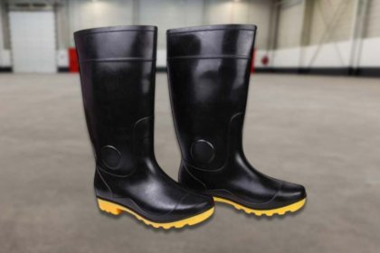 A Complete Guide to Safety Gumboots Dealers in Ghaziabad for Industrial Needs